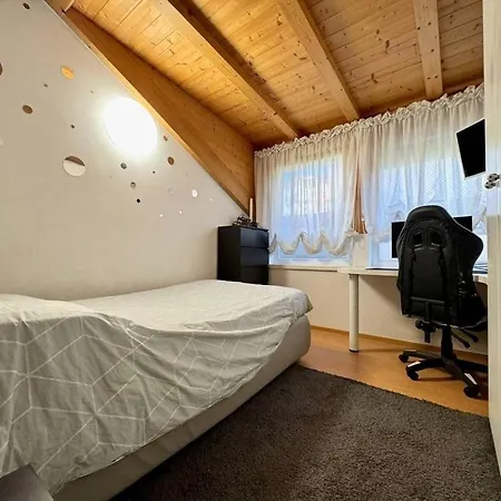 Chalet Allegra Red Batzen