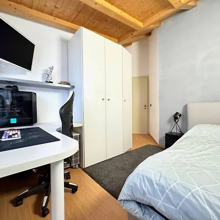 Chalet Allegra Red Batzen *